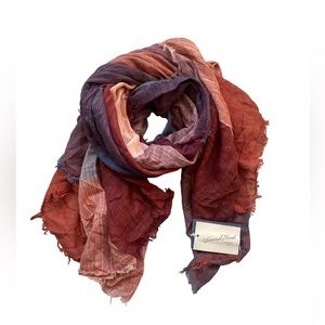 Universal Thread scarf